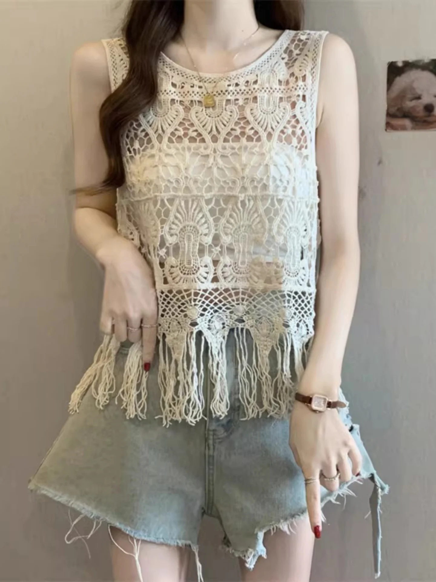 Elegant Hollow out Strap Vest Women's Fashionable Beautiful Tassel Hem Top Spring Early Large Size plus Size MM
Elegant Hollow out Strap Vest Women's Fashionable Beautiful Tassel Hem Top Spring Early Large Size plus Size MM