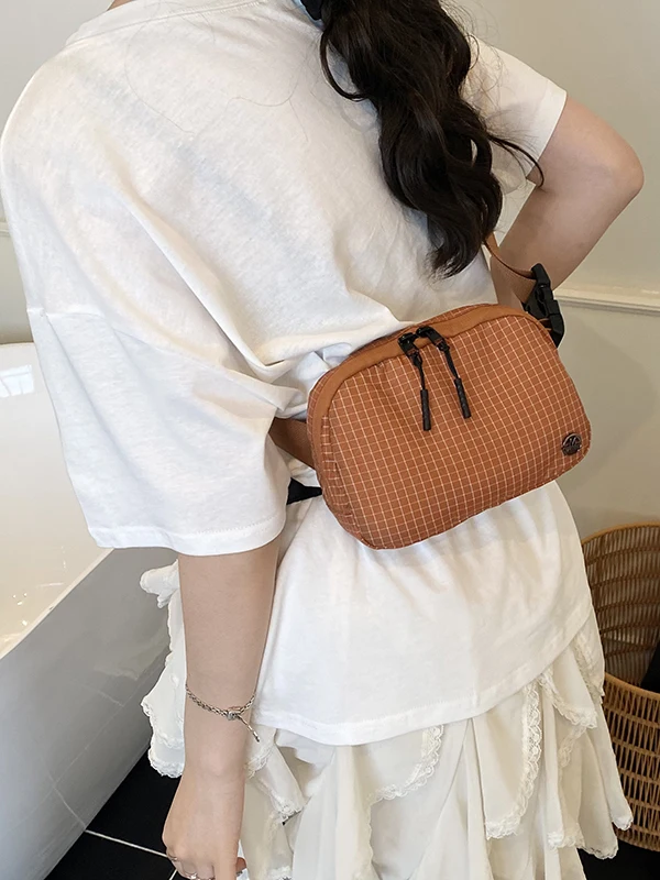 Уличная легкая нейлоновая клетчатая женская сумка через плечо, повседневная сумка через плечо, нагрудная сумка, мягкая сумка на молнии, чистый цвет
Уличная легкая нейлоновая клетчатая женская сумка через плечо, повседневная сумка через плечо, нагрудная сумка, мягкая сумка на молнии, чистый цвет