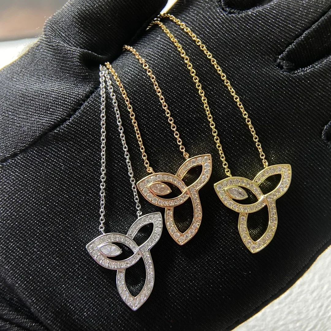 HW Fashion Brand 925 Sterling Silver Champagne Gold Hollow Leaf Jewelry Set for Women Replica Luxury Hot Sale
HW Fashion Brand 925 Sterling Silver Champagne Gold Hollow Leaf Jewelry Set for Women Replica Luxury Hot Sale