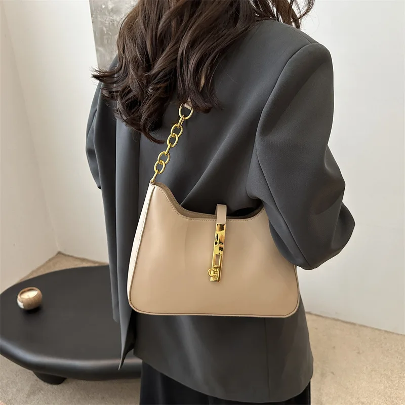 New Simple Shoulder Bag For Women Soft PU Leather Underarm Bag Solid Color Ladies Handbag Trendy Girls Small Square Bag Clutch
New Simple Shoulder Bag For Women Soft PU Leather Underarm Bag Solid Color Ladies Handbag Trendy Girls Small Square Bag Clutch