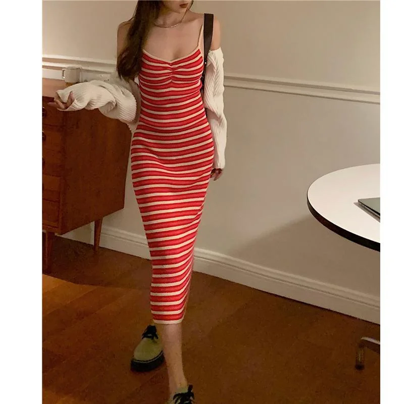 Women Maxi Dresses Sexy Sleeveless Sling Long Dress Striped Knit Women Party Dress
Women Maxi Dresses Sexy Sleeveless Sling Long Dress Striped Knit Women Party Dress