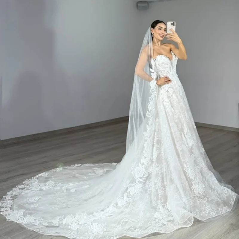 Customized Shiny ivory white Spaghetti Straps Tull sequin Appliques Wedding Dresses beads satin Bridal Gowns Made Dress
Customized Shiny ivory white Spaghetti Straps Tull sequin Appliques Wedding Dresses beads satin Bridal Gowns Made Dress