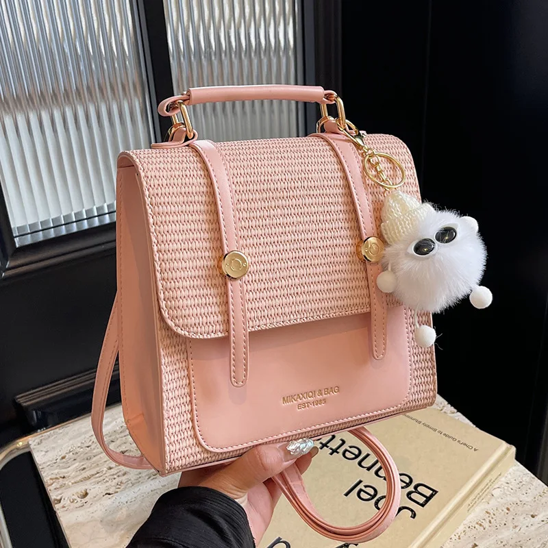 2025 Autumn Winter New Women's Mori Trendy Underarm Bag - Chain Shoulder Small Square Bag, Premium Sense Exquisite Niche Design 
2025 Autumn Winter New Women's Mori Trendy Underarm Bag - Chain Shoulder Small Square Bag, Premium Sense Exquisite Niche Design