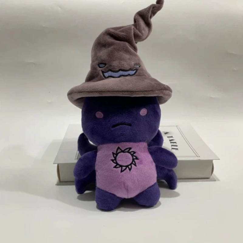 Плюшевая кукла Forsaken Azure Purple S с шапкой волшебника, мягкая игрушка по мотивам аниме и игр, подарок для любителей аниме и коллекционеров
Плюшевая кукла Forsaken Azure Purple S с шапкой волшебника, мягкая игрушка по мотивам аниме и игр, подарок для любителей аниме и коллекционеров