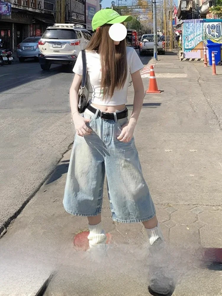 High Waist Wide Leg Distressed Light Wash Women's Jeans Straight Cut Versatile Summer New Style Seven-Footers
High Waist Wide Leg Distressed Light Wash Women's Jeans Straight Cut Versatile Summer New Style Seven-Footers