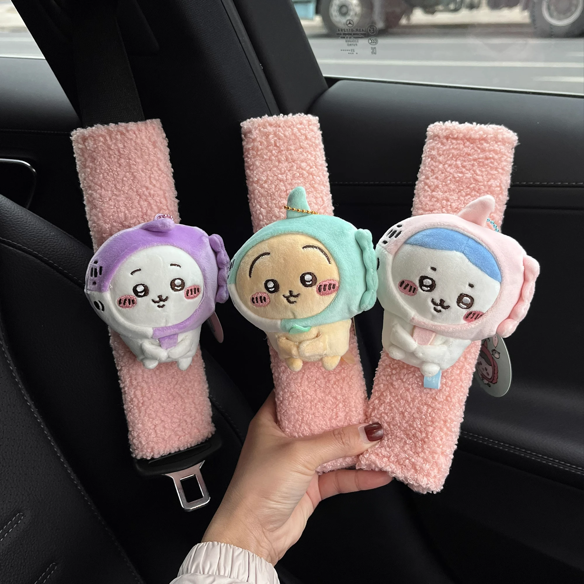 Kawaii Chiikawa Hachiware Usagi Cute plush seat belt cover shoulder strap meteor shower meteor doll car interior accessories
Kawaii Chiikawa Hachiware Usagi Cute plush seat belt cover shoulder strap meteor shower meteor doll car interior accessories
