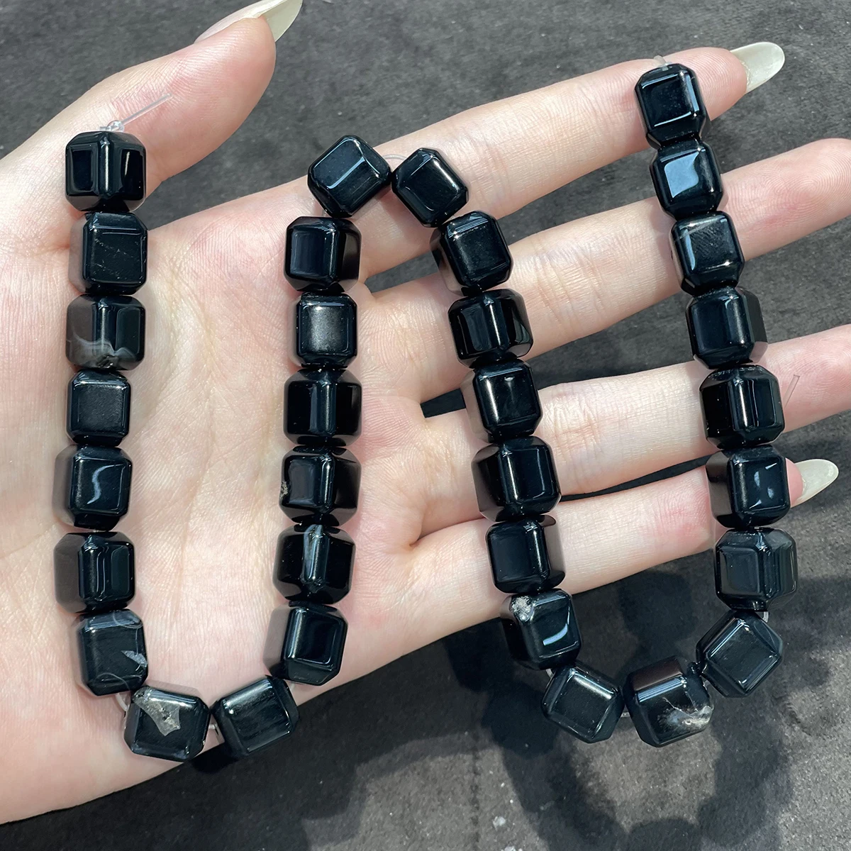 34Pcs/Strand Natural Semi-Precious Unakite/Picture Stone Beads 10x12mm For Jewelry Making DIY Chain Necklace Bracelet Accessory
34Pcs/Strand Natural Semi-Precious Unakite/Picture Stone Beads 10x12mm For Jewelry Making DIY Chain Necklace Bracelet Accessory