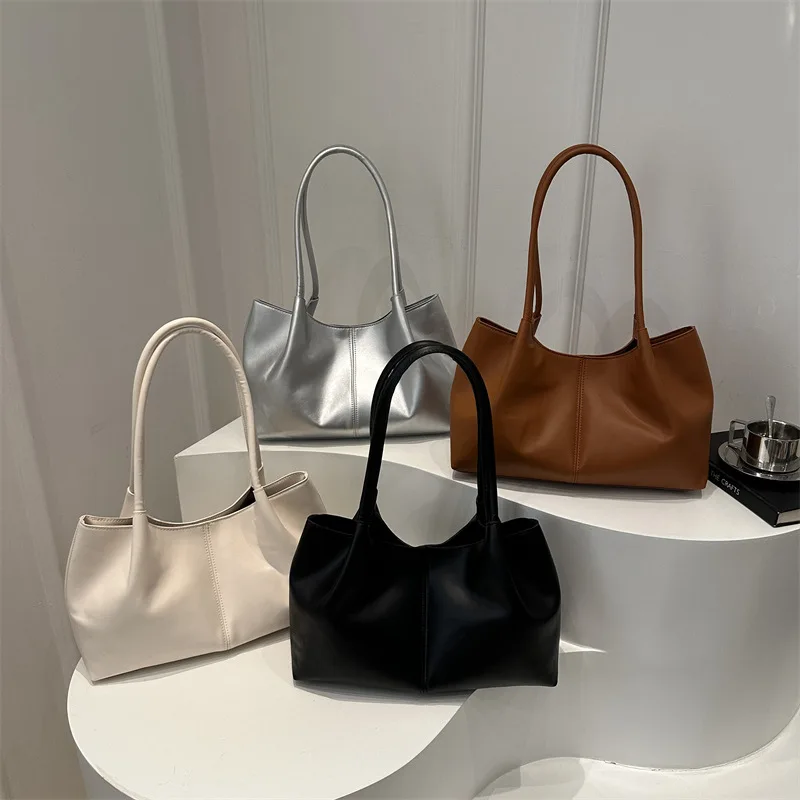 Trendy Relaxation Solid Color Tote Bag Simple Large Capacity Shoulder Bag Splicing
Trendy Relaxation Solid Color Tote Bag Simple Large Capacity Shoulder Bag Splicing