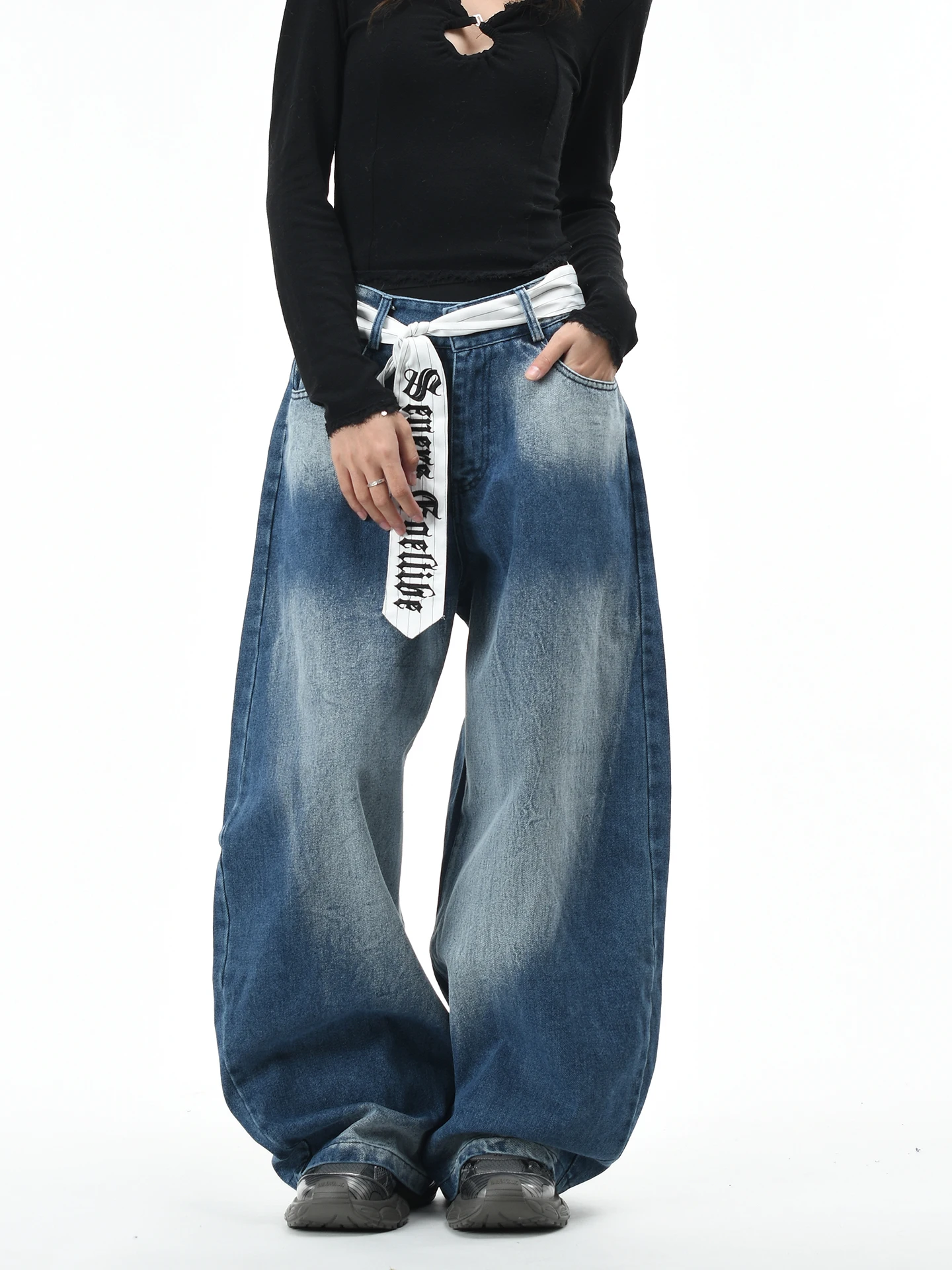 OV Original American Dyed Vintage Waed Knife Jeans Loose Wide Leg Pants Men Women Casual Cotton Denim Trousers
OV Original American Dyed Vintage Waed Knife Jeans Loose Wide Leg Pants Men Women Casual Cotton Denim Trousers