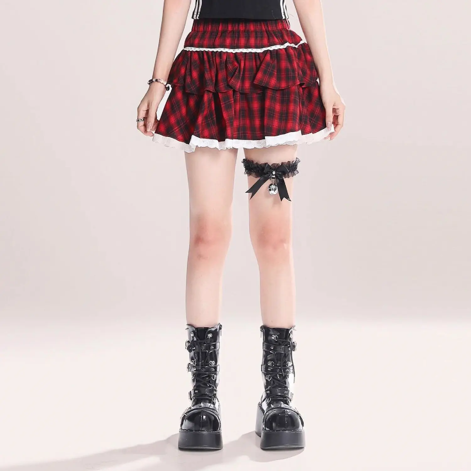 American Style Vintage Plaid Pleated Skirt Hot Girls High Waist Lace Puffy Skirt Harajuku Sweet Y2k Mini Skirt Woman Design
American Style Vintage Plaid Pleated Skirt Hot Girls High Waist Lace Puffy Skirt Harajuku Sweet Y2k Mini Skirt Woman Design