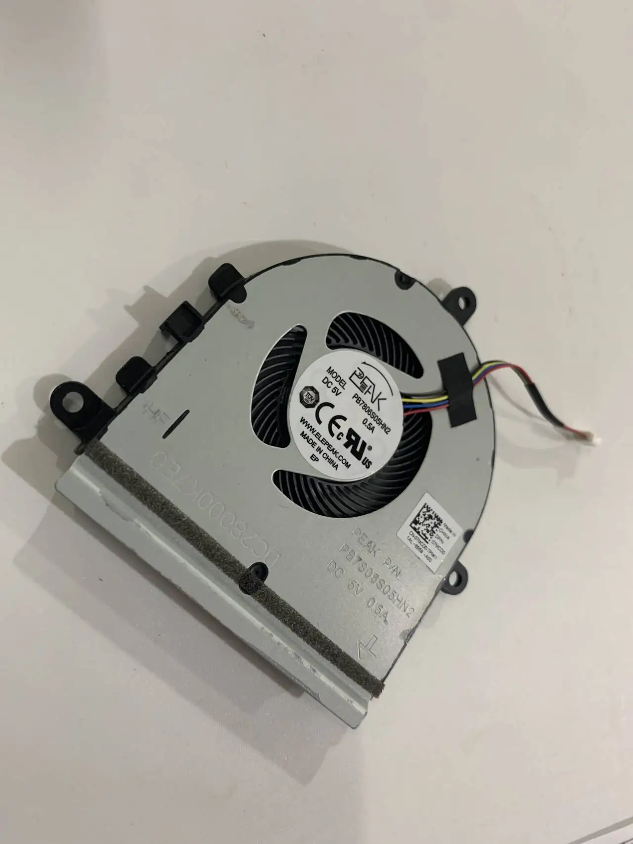 Laptop CPU Cooling Fan for Dell Inspiron 5570 5575 3583 P75F 5593 3593 3585 5594 3533 3501 3505 07MCD0
Laptop CPU Cooling Fan for Dell Inspiron 5570 5575 3583 P75F 5593 3593 3585 5594 3533 3501 3505 07MCD0