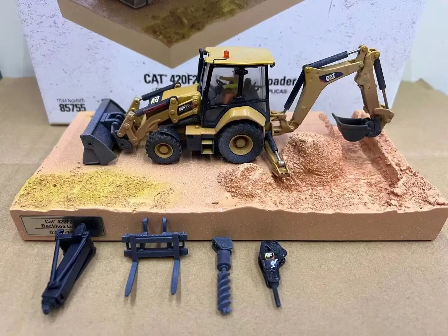1:50 D-M DieCast 420F2 770 Weathed - Backhoe Loader - Truck Alloy Model Car Toys Birthday Gift For Kids Boy
1:50 D-M DieCast 420F2 770 Weathed - Backhoe Loader - Truck Alloy Model Car Toys Birthday Gift For Kids Boy