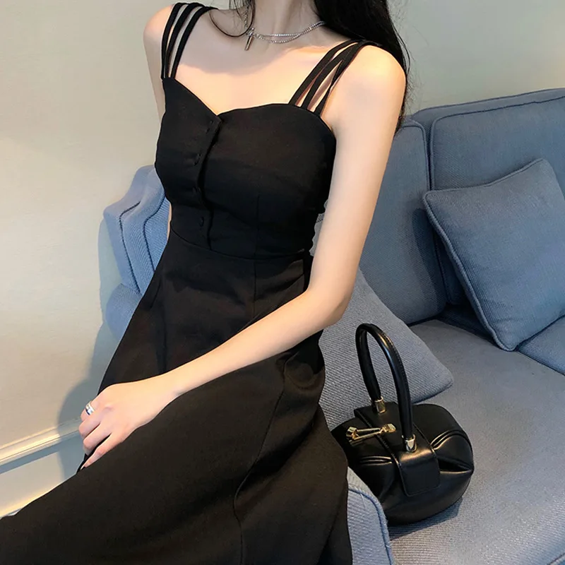 Women in Spring and Summer 2025 New Style Slim Waist-hugging French Small Black Dress Gentle Suspender Dresses
Women in Spring and Summer 2025 New Style Slim Waist-hugging French Small Black Dress Gentle Suspender Dresses