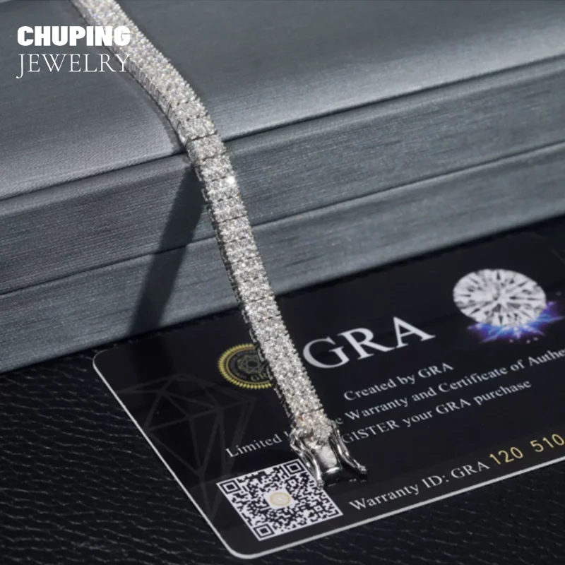 ChuPing, новинка зимы S925, серебряный комплект, квадратный браслет из меганита, теннисная цепочка, подарок на день рождения в стиле хип-хоп, модный товар
ChuPing, новинка зимы S925, серебряный комплект, квадратный браслет из меганита, теннисная цепочка, подарок на день рождения в стиле хип-хоп, модный товар