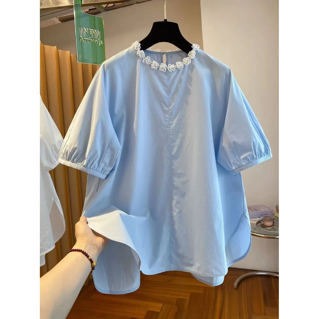 High-End Women's Loose Short-Sleeve Shirt Summer New Style Brand Large Size Commute Style Breathable Comfortable Chinese Origin
High-End Women's Loose Short-Sleeve Shirt Summer New Style Brand Large Size Commute Style Breathable Comfortable Chinese Origin
