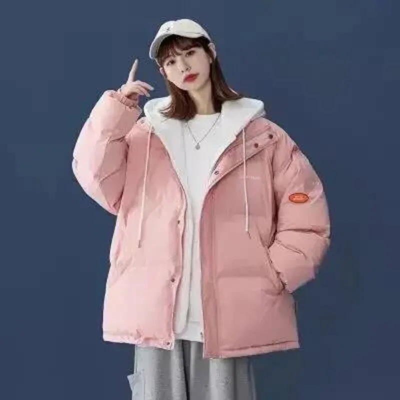 Женская пуховая хлопковая куртка, зимняя утолщенная куртка в стиле хлеба, свободное короткое пальто, теплая повседневная верхняя одежда для студентов и пар
Женская пуховая хлопковая куртка, зимняя утолщенная куртка в стиле хлеба, свободное короткое пальто, теплая повседневная верхняя одежда для студентов и пар