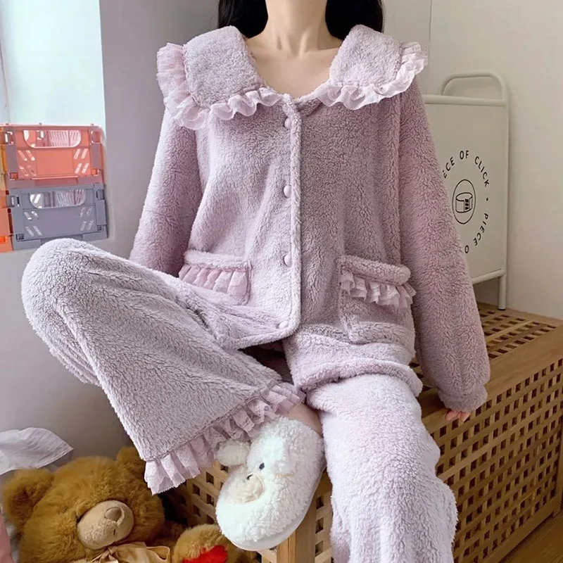 New Coral Fleece Pajamas Women's Trousers Suit Autumn Winter Warm Two Piece Female Casual Home Clothes Sets Can Be Worn Outside
New Coral Fleece Pajamas Women's Trousers Suit Autumn Winter Warm Two Piece Female Casual Home Clothes Sets Can Be Worn Outside