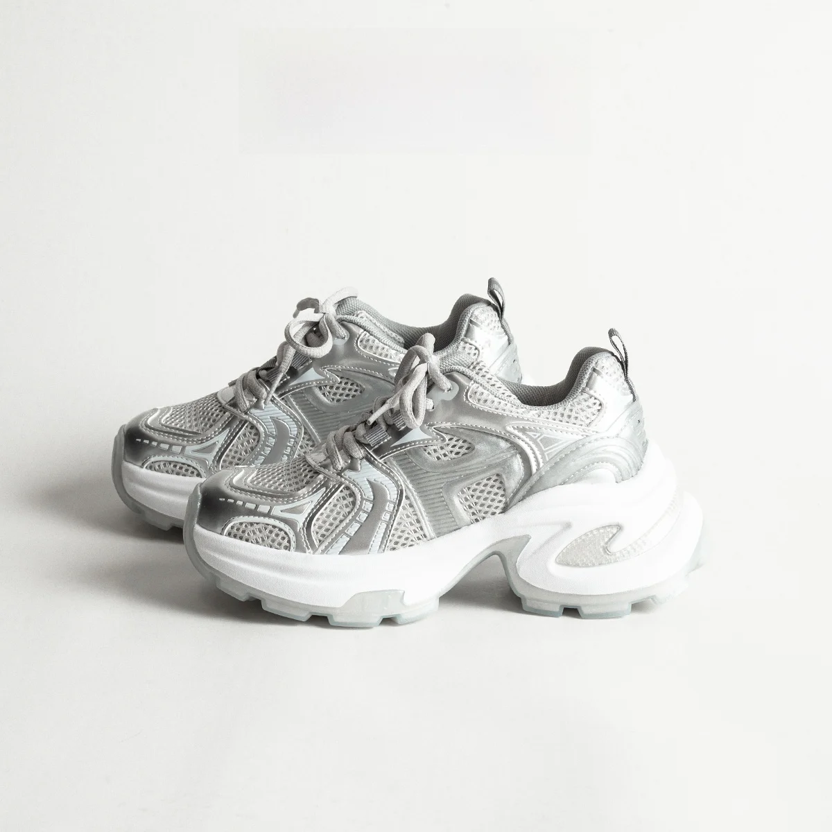 Hong Kong Breathable Genuine Leather Casual Sports Shoes Women 2025 New Zhao Lusi Sparkling Galaxy Thick Bottom Dad Shoes
Hong Kong Breathable Genuine Leather Casual Sports Shoes Women 2025 New Zhao Lusi Sparkling Galaxy Thick Bottom Dad Shoes