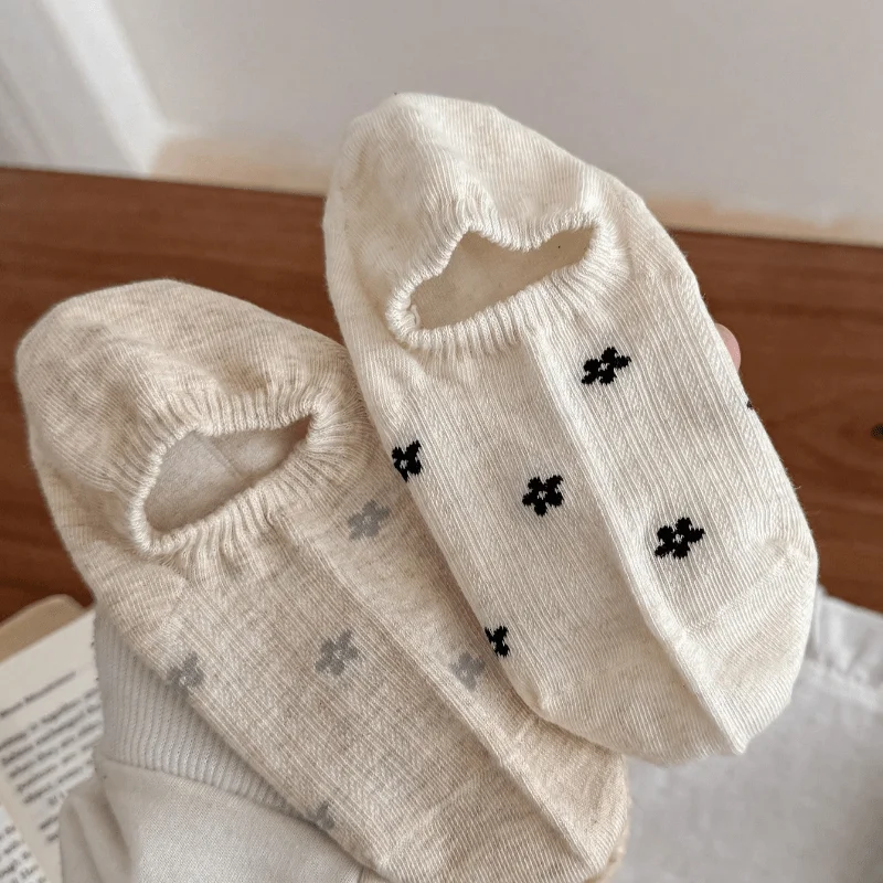 Women Socks Fashion Cotton Spring Summer Cute Flower Low Cut Socks for Women Korean Style Casual Invisible Soks
Women Socks Fashion Cotton Spring Summer Cute Flower Low Cut Socks for Women Korean Style Casual Invisible Soks