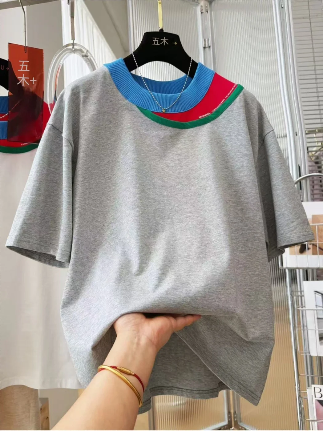 Loose Cotton Short Sleeve T-Shirt Unisex Casual Wear Summer Comfortable Breathable round Neck Top for Men And Women
Loose Cotton Short Sleeve T-Shirt Unisex Casual Wear Summer Comfortable Breathable round Neck Top for Men And Women