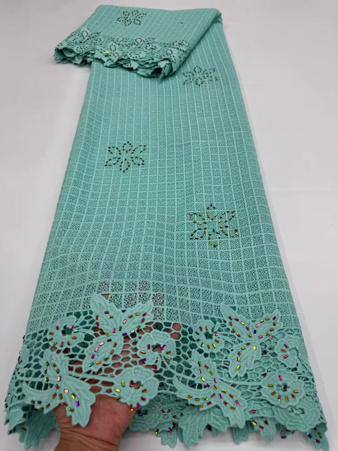 Роскошный африканский свадебный гипюровый шнур 2026, кружевная ткань высокого качества, нигерийская французская водорастворимая кружевная ткань для шитья платья
Роскошный африканский свадебный гипюровый шнур 2026, кружевная ткань высокого качества, нигерийская французская водорастворимая кружевная ткань для шитья платья