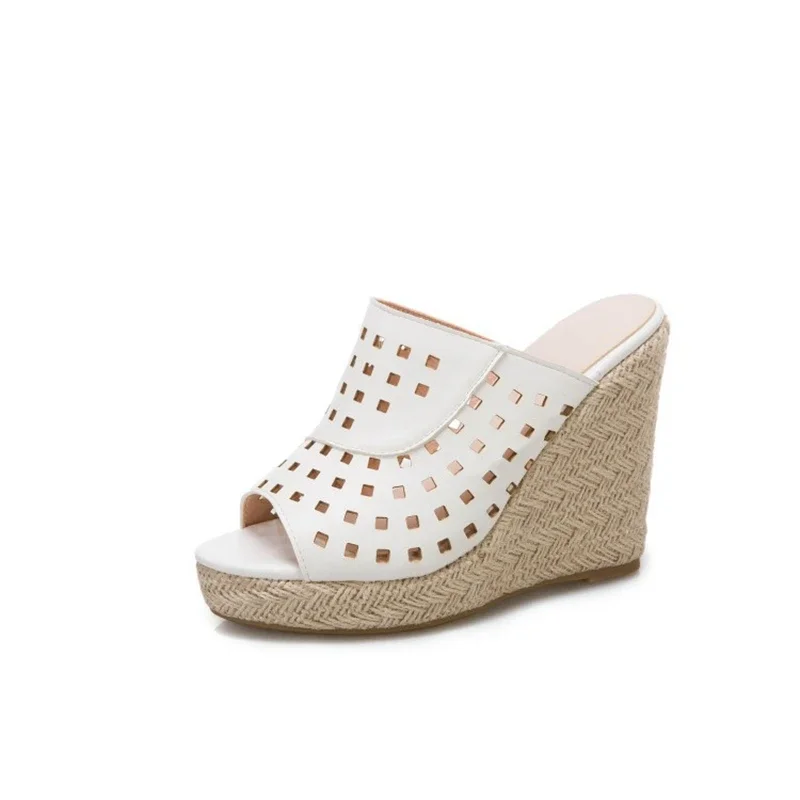 Женские модные босоножки на танкетке с открытым носком, дышащие, с вырезами, в стиле гладиаторов, для вечеринок и свадеб, на платформе, размеры 33-11
Женские модные босоножки на танкетке с открытым носком, дышащие, с вырезами, в стиле гладиаторов, для вечеринок и свадеб, на платформе, размеры 33-11