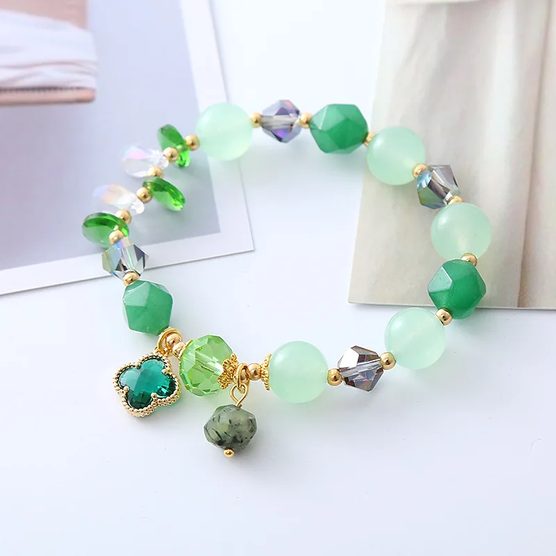 Green Agate Crystal Bracelet for Women with Sweet and Elegant Four-Leaf Clover Pendant Ideal Gift for Classmates and Girlfriends
Green Agate Crystal Bracelet for Women with Sweet and Elegant Four-Leaf Clover Pendant Ideal Gift for Classmates and Girlfriends