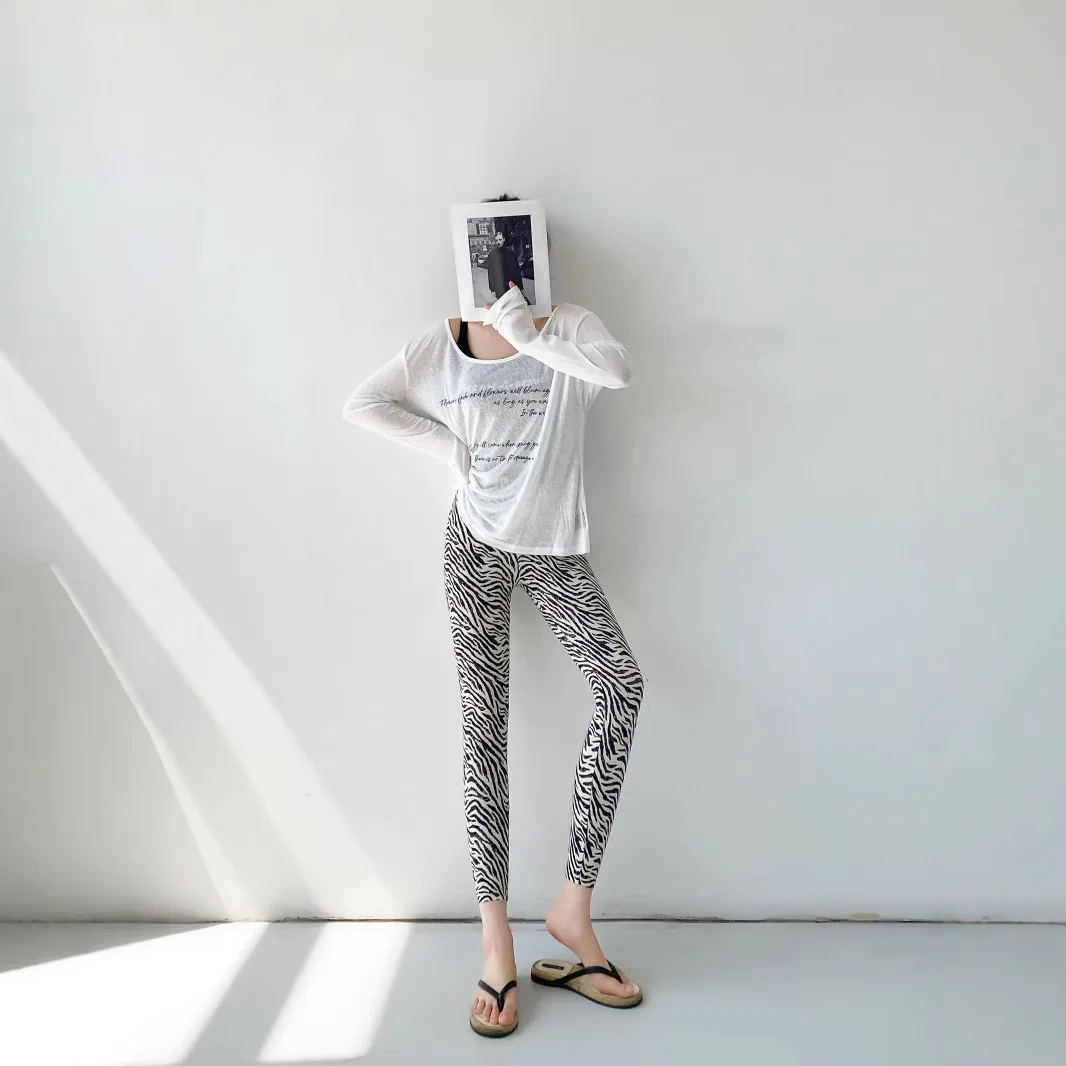 Faionable Ladies' Zebra Print Slim Fit Sports Bot Spring Summer High Waist Nine Points Nylon Blend Skort Pants
Faionable Ladies' Zebra Print Slim Fit Sports Bot Spring Summer High Waist Nine Points Nylon Blend Skort Pants