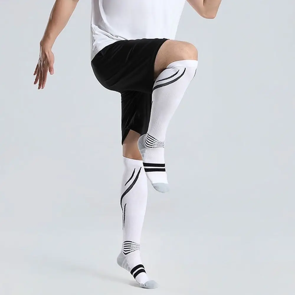 1 Pair Breathable Sport Calf Compression Sock Comfortable Knee High Fitness Long Leg Socks Perspiration Easy To Put On
1 Pair Breathable Sport Calf Compression Sock Comfortable Knee High Fitness Long Leg Socks Perspiration Easy To Put On