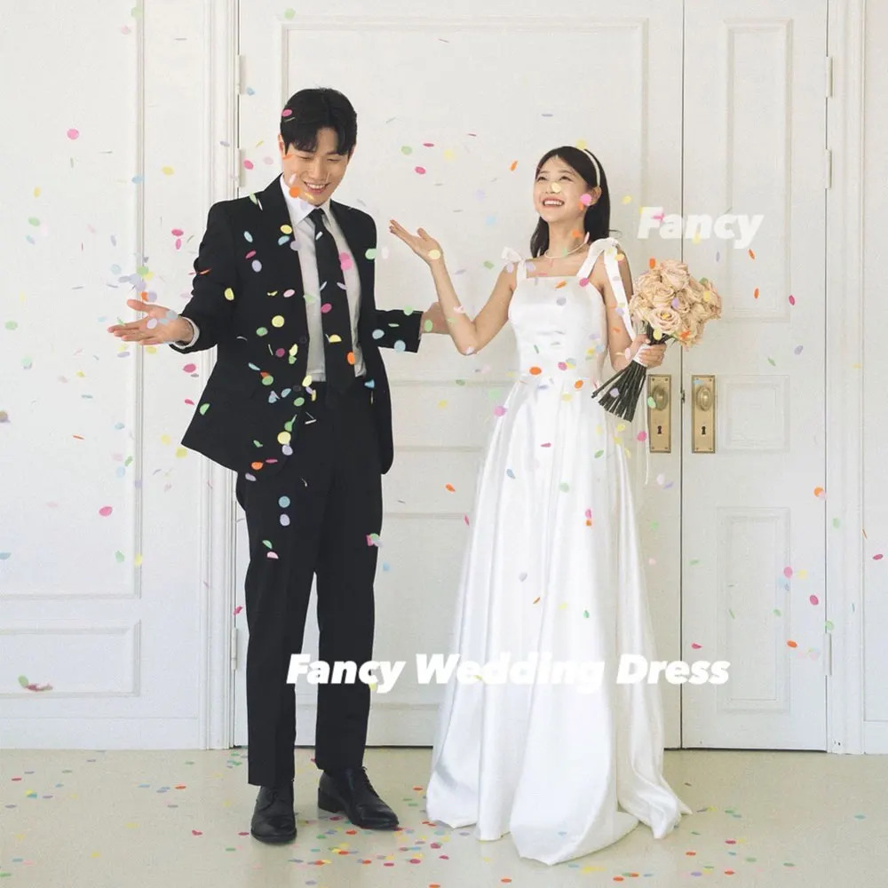 Fancy Simple Square Neck Wedding Dress Korea Photo Shoot A Line Soft Satin Evening Dresses Back Corset Customized
Fancy Simple Square Neck Wedding Dress Korea Photo Shoot A Line Soft Satin Evening Dresses Back Corset Customized