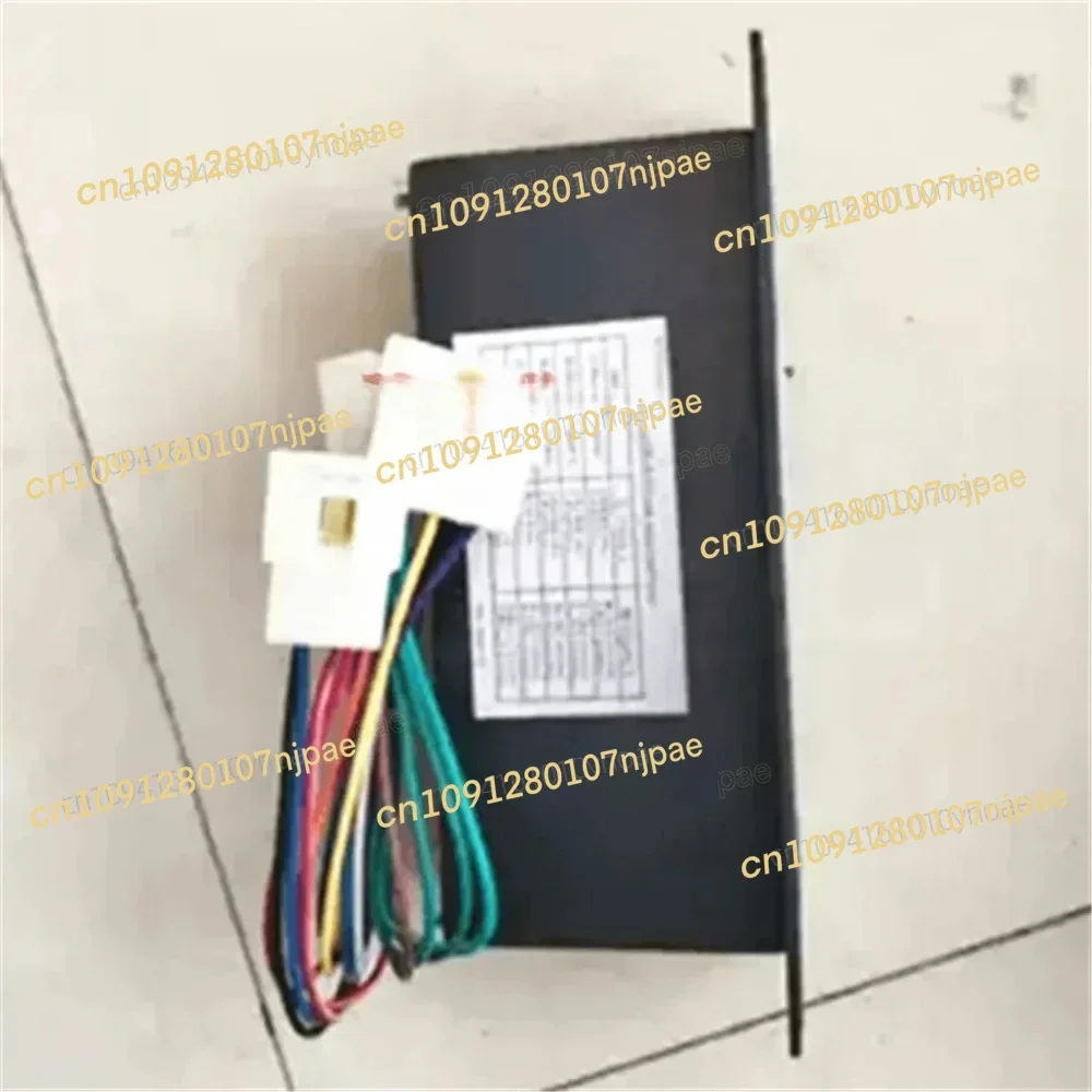 2025Bus Air Conditioner 24V King Long SK-17-1 SK-17-1Y A/C air conditioning system thermo climate control panel 171 
2025Bus Air Conditioner 24V King Long SK-17-1 SK-17-1Y A/C air conditioning system thermo climate control panel 171