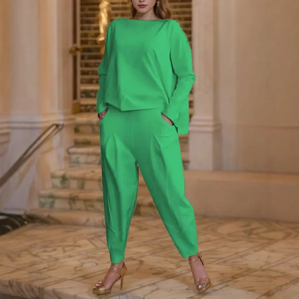 Женский повседневный комплект из двух предметов, брючный костюм с круглым вырезом и длинными рукавами, однотонный свободный крой, осень/зима, новые поступления
Женский повседневный комплект из двух предметов, брючный костюм с круглым вырезом и длинными рукавами, однотонный свободный крой, осень/зима, новые поступления