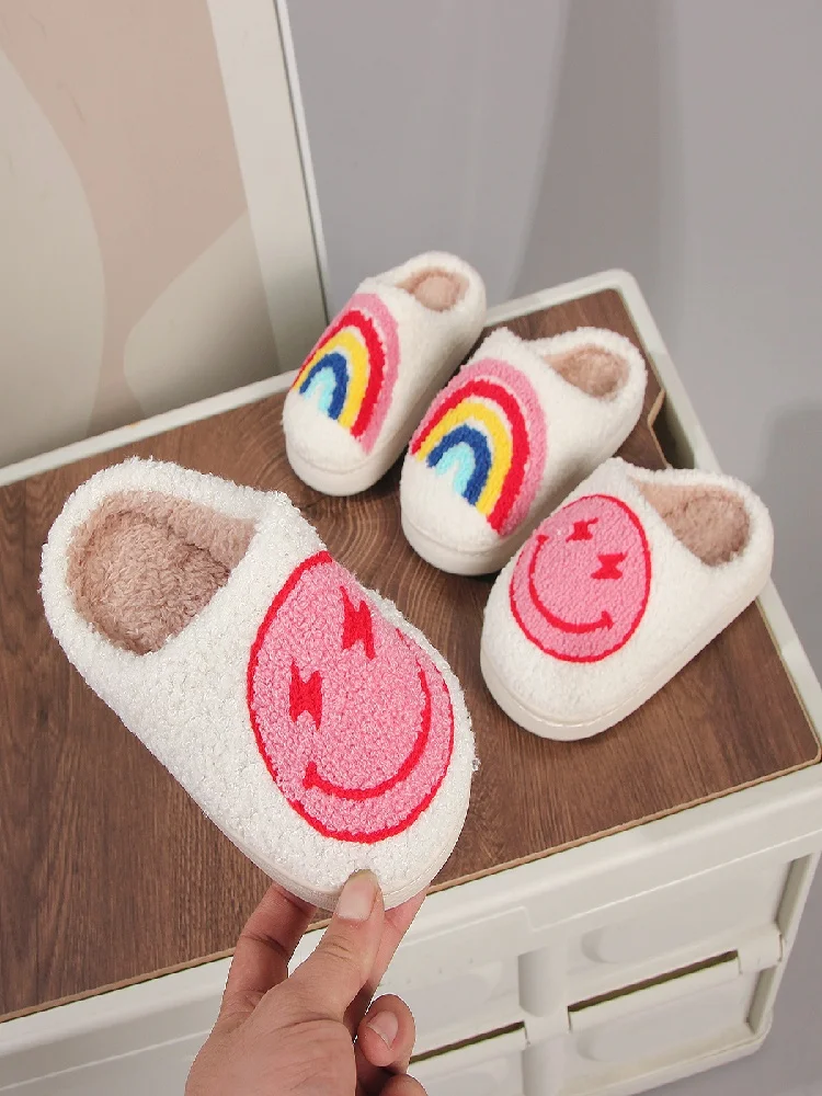 Indoor shoes for infants and young children, soft soled shoes for spring and autumn, baby walking shoes for boys and girls
Indoor shoes for infants and young children, soft soled shoes for spring and autumn, baby walking shoes for boys and girls