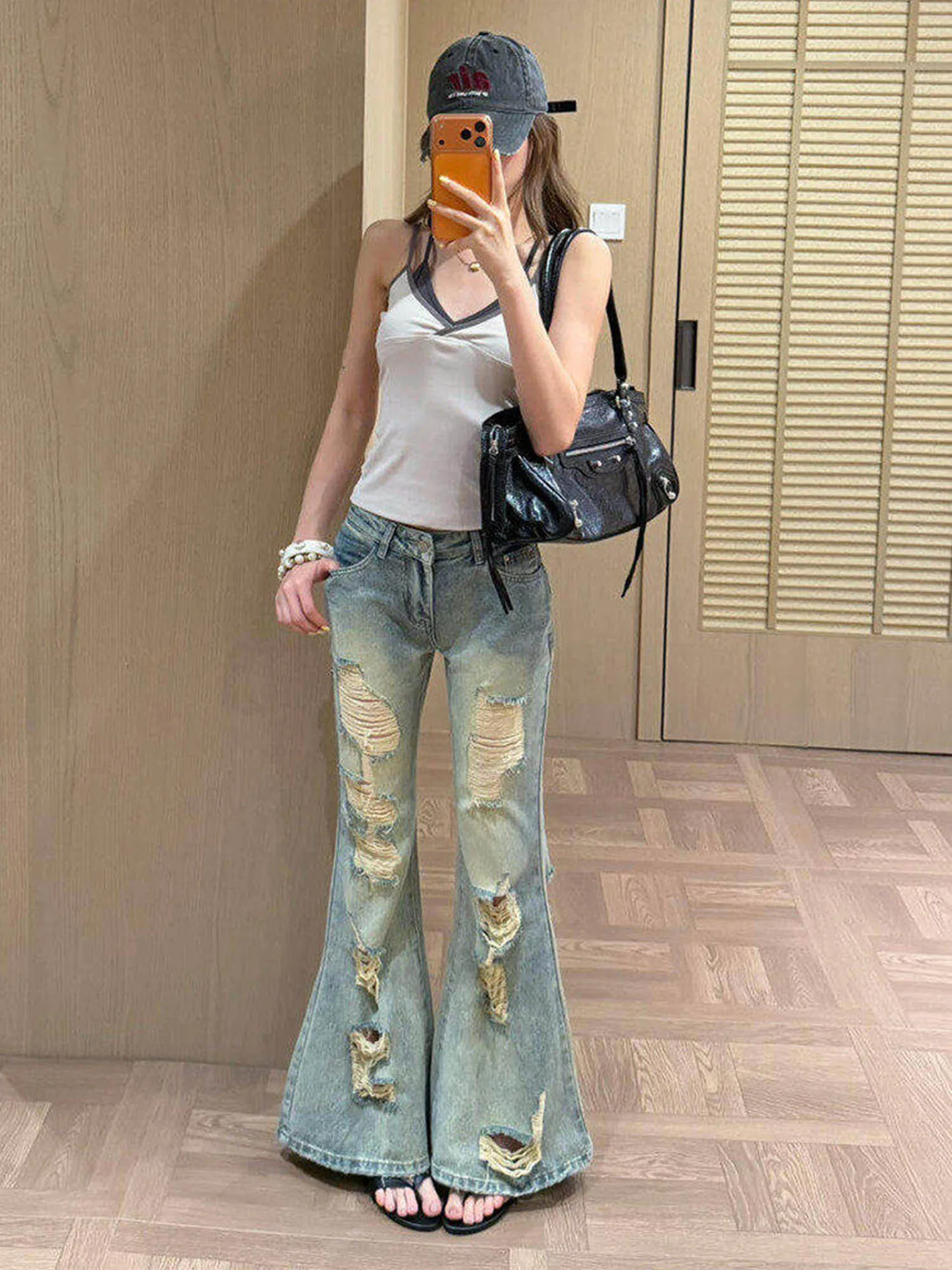Retro American Hot Girl Distressed Design Slimming Jeans High Waist Stretchy Floor-Length Pants Women Summer Denim Flared Tro...
Retro American Hot Girl Distressed Design Slimming Jeans High Waist Stretchy Floor-Length Pants Women Summer Denim Flared Tro...