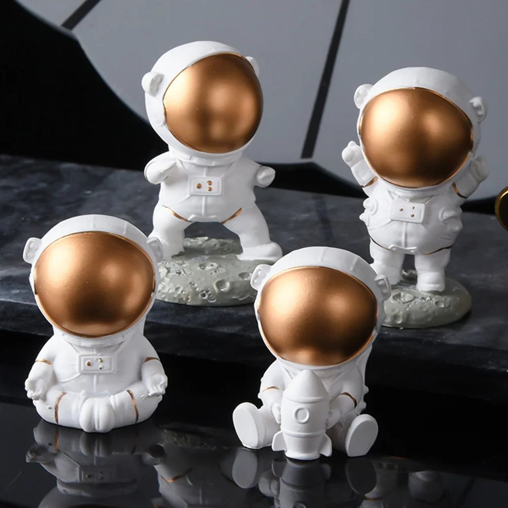 Astronaut naments Resin Figurine Desktop Decor Kids Toys Home Accessory Modern Craftsmanship Family Joy Statue
Astronaut naments Resin Figurine Desktop Decor Kids Toys Home Accessory Modern Craftsmanship Family Joy Statue