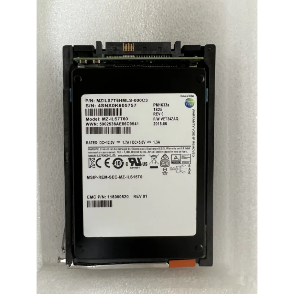 Original D4-2SFXL-3200 005053170 SAS FAST VP 25X2.5 SSD 3.2T 12Gb SSD hard disk
Original D4-2SFXL-3200 005053170 SAS FAST VP 25X2.5 SSD 3.2T 12Gb SSD hard disk