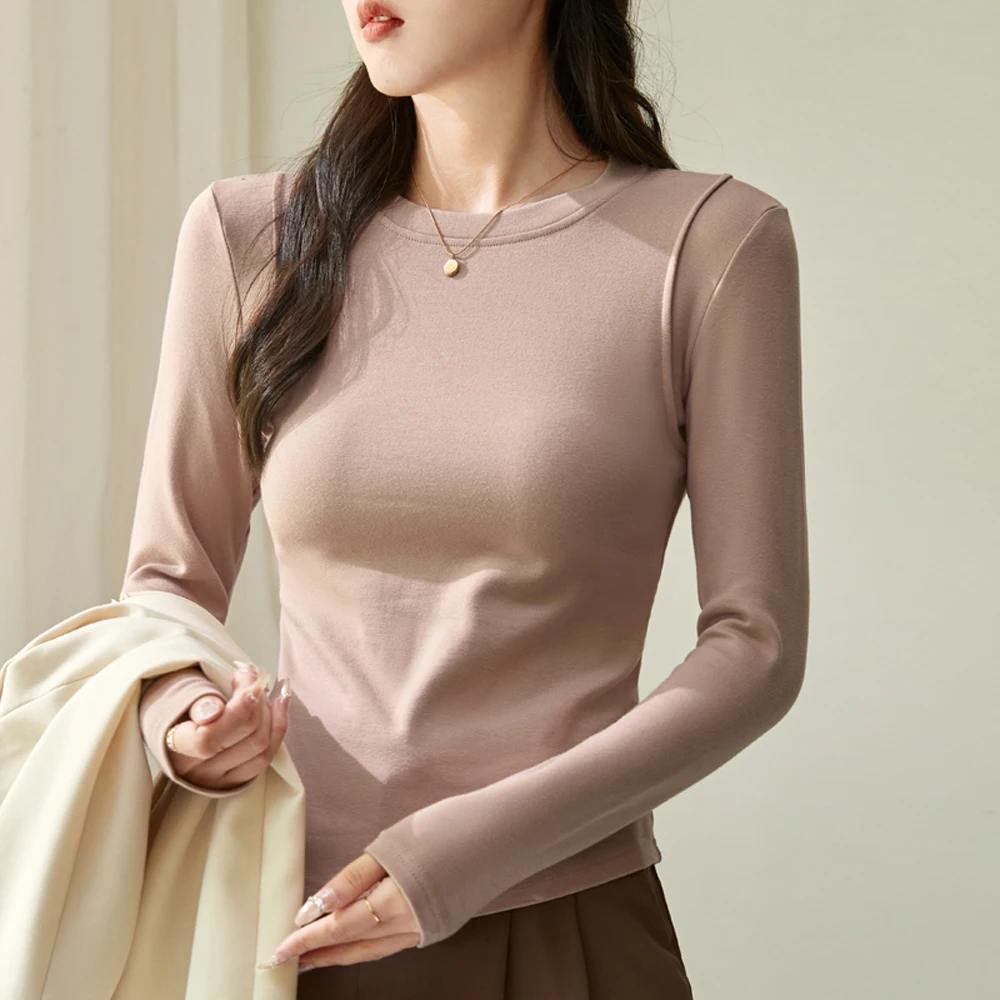 Korean style pink T-shirt long sleeved women's autumn new high-end cotton fashion plus plus thick brushed round neck casual top 
Korean style pink T-shirt long sleeved women's autumn new high-end cotton fashion plus plus thick brushed round neck casual top