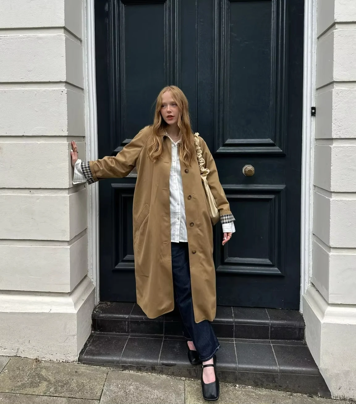 Elegant Plaid Lapel Long Windbreaker Women Fashion Single Breasted Loose Trench Coat 2024 Autumn High Street Lady Outwear Jacket
Elegant Plaid Lapel Long Windbreaker Women Fashion Single Breasted Loose Trench Coat 2024 Autumn High Street Lady Outwear Jacket