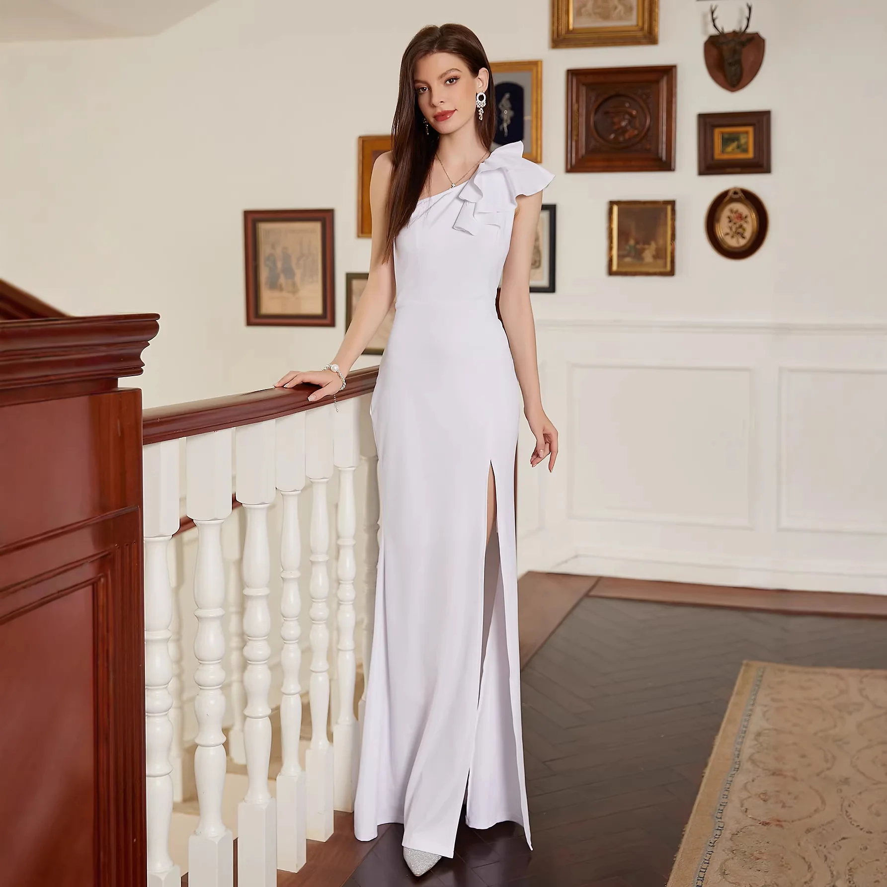 2026 Spring New White Off-Shoulder Evening Dress, Mermaid Style Party Dress With Slit And Bodycon Design
2026 Spring New White Off-Shoulder Evening Dress, Mermaid Style Party Dress With Slit And Bodycon Design