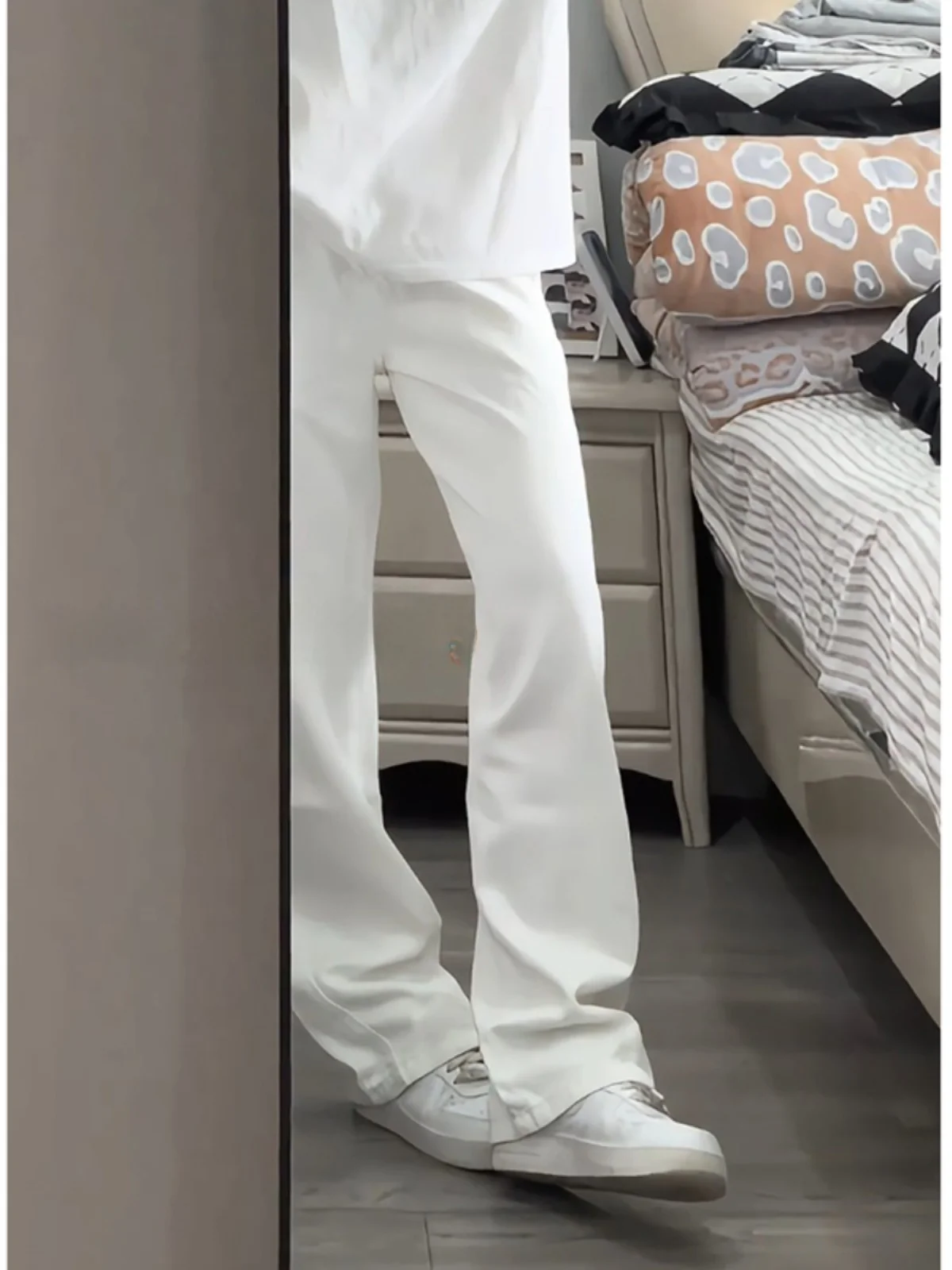 Elastic Slimming Pearl White Jeans Men's Summer High-End Feeling Casual Pants American Micro Flare Straight Denim Trendy
Elastic Slimming Pearl White Jeans Men's Summer High-End Feeling Casual Pants American Micro Flare Straight Denim Trendy