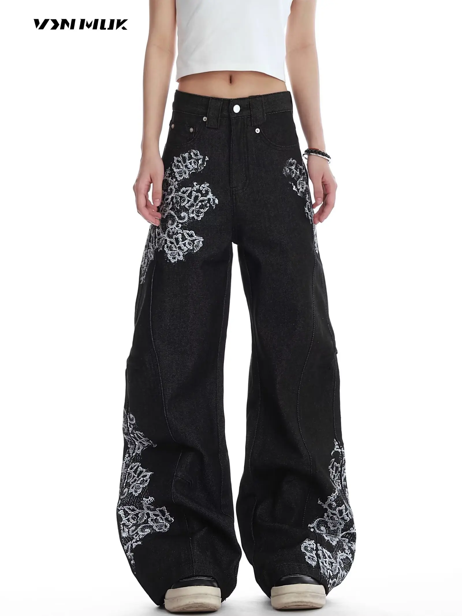 American Indiana style printed jeans women's embroidered basketball sports casual pants loose straight leg new training pants
American Indiana style printed jeans women's embroidered basketball sports casual pants loose straight leg new training pants