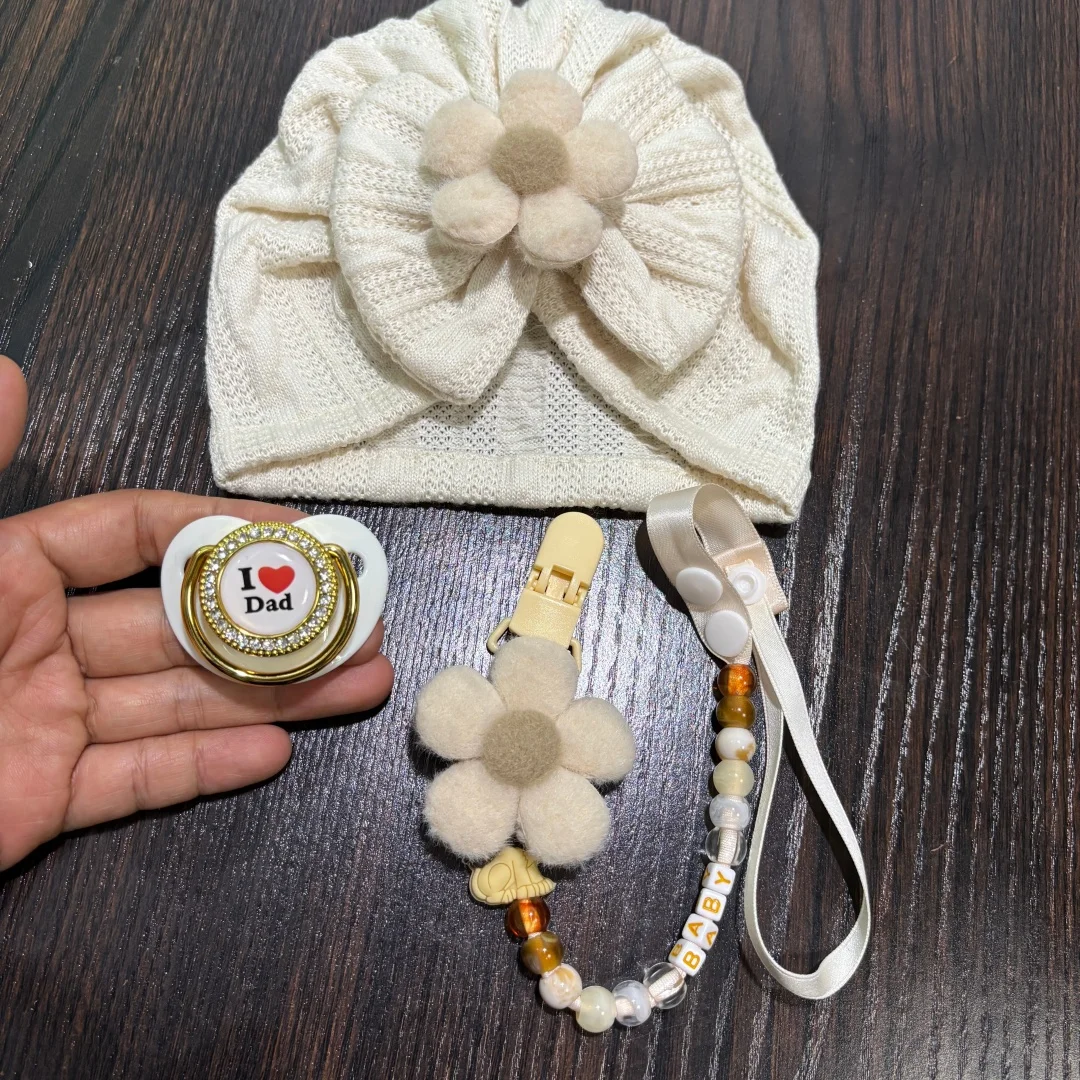 Kawai Hat Cartoon Cute Toddler Pacifier Natural Breast Like Nipple Reusable Dust Cover Hygienic Soother for Daily Baby Mood
Kawai Hat Cartoon Cute Toddler Pacifier Natural Breast Like Nipple Reusable Dust Cover Hygienic Soother for Daily Baby Mood