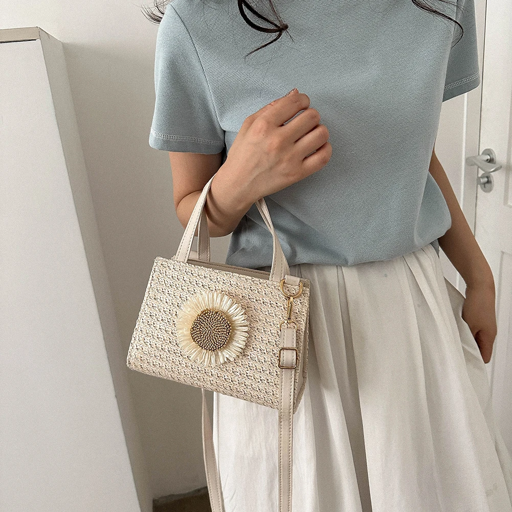 Соломенная сумка с солнечным цветком, дорожная сумка через плечо с регулируемым ремешком для отпуска
Соломенная сумка с солнечным цветком, дорожная сумка через плечо с регулируемым ремешком для отпуска