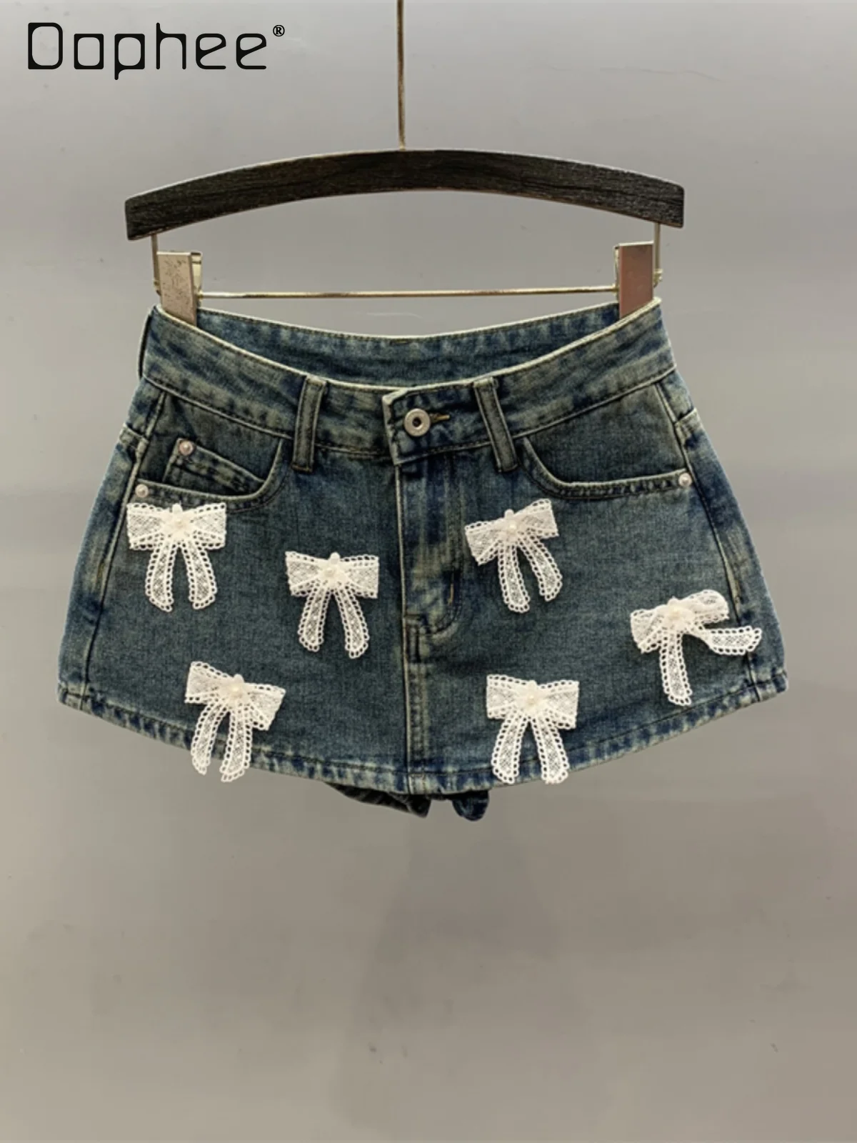 Retro Spice Girl Denim Skirt Women Spring Summer New Sweet Lace Bow High Waist Slim A-line Skirts Sexy Y2K Mini Skirt Trendy
Retro Spice Girl Denim Skirt Women Spring Summer New Sweet Lace Bow High Waist Slim A-line Skirts Sexy Y2K Mini Skirt Trendy