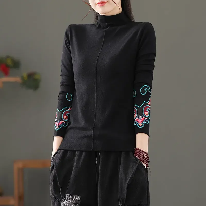 Autumn and Winter Women New Stylish Retro High Neck Pullover Printing Embroidered Panels Casual and Versatile Long-sleeved Tshir
Autumn and Winter Women New Stylish Retro High Neck Pullover Printing Embroidered Panels Casual and Versatile Long-sleeved Tshir