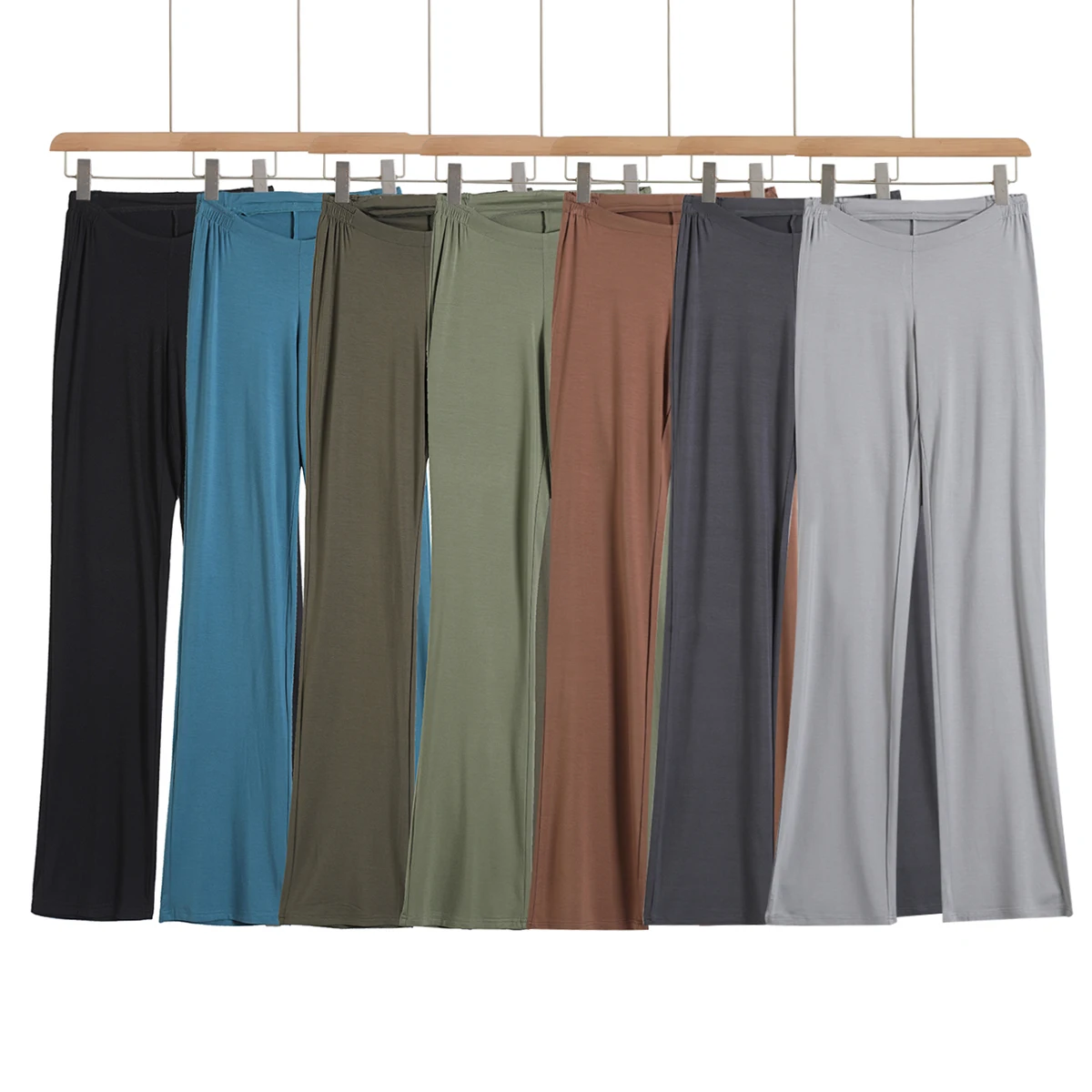 Y2k clothes yoga pants women flare leggings korean style streetwear low rise trousers knitted casual yoga pants flare leg thin
Y2k clothes yoga pants women flare leggings korean style streetwear low rise trousers knitted casual yoga pants flare leg thin