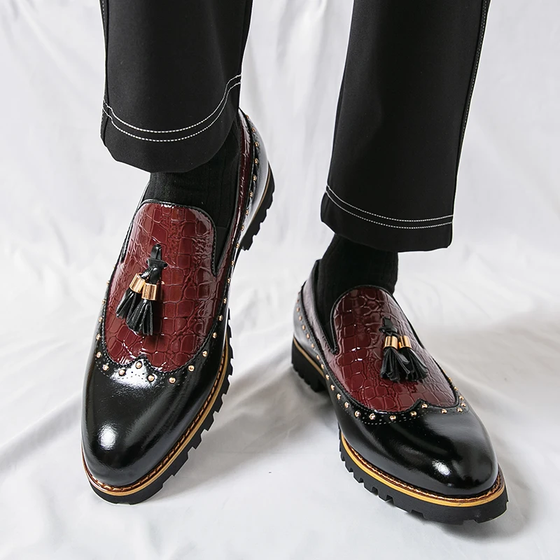 Fashionable Men Loafers with Round Toe Low Heel Color Blocked Tassel Decoration Business Casual Formal Men Shoes
Fashionable Men Loafers with Round Toe Low Heel Color Blocked Tassel Decoration Business Casual Formal Men Shoes