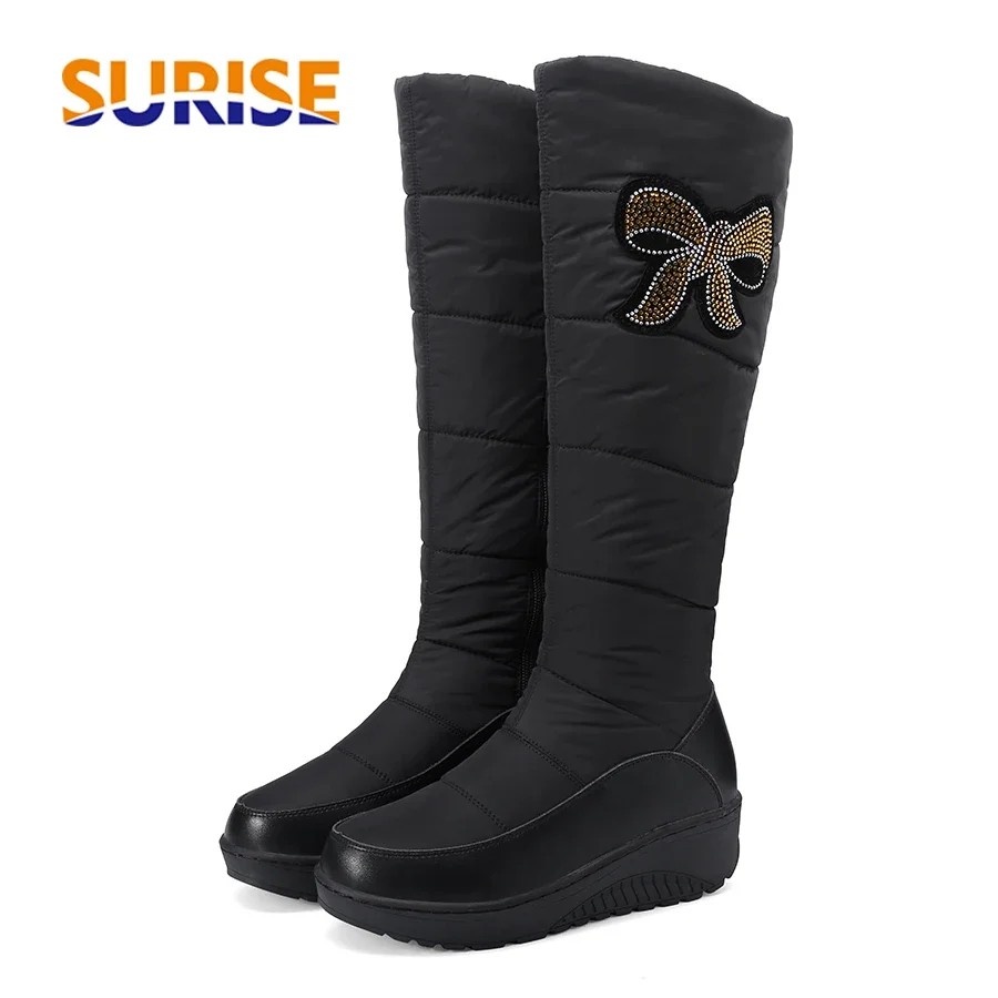 Red Crystal Bowtie Warm Fur Knee High Snow Boots Women Waterproof Down Party Ladies Black Platform Wedge Heels Zipper Long Boots
Red Crystal Bowtie Warm Fur Knee High Snow Boots Women Waterproof Down Party Ladies Black Platform Wedge Heels Zipper Long Boots
