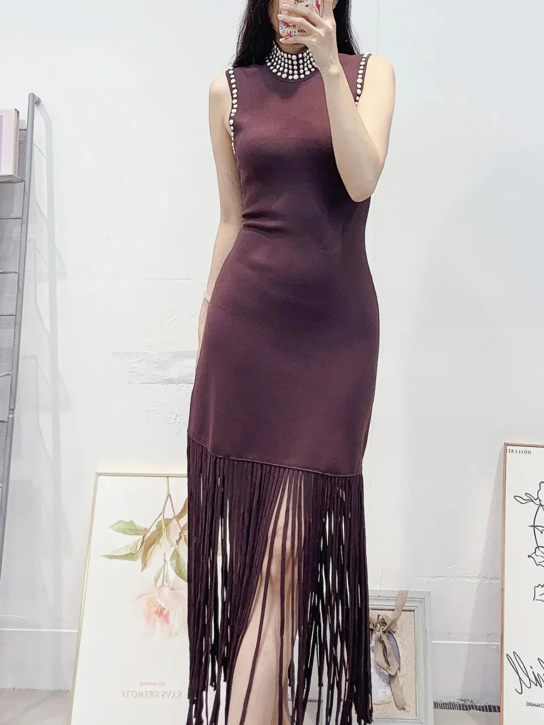 Элегантное облегающее вязаное платье с высоким воротом для женщин, осенняя коллекция 2025, люксовая домашняя мода, тренд сезона, с пайетками
Элегантное облегающее вязаное платье с высоким воротом для женщин, осенняя коллекция 2025, люксовая домашняя мода, тренд сезона, с пайетками