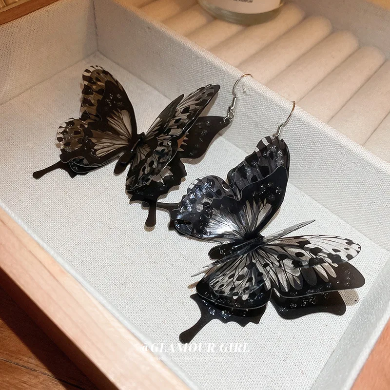 New Retro Korean Female Black Butterfly Stud Earrings Fairy Three-Dimensional Big Earrings for Women Party Gifts Jewelry
New Retro Korean Female Black Butterfly Stud Earrings Fairy Three-Dimensional Big Earrings for Women Party Gifts Jewelry